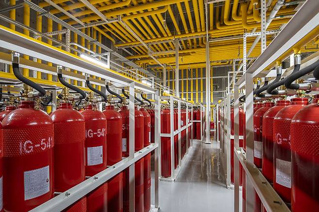 [서울=뉴시스] 세종시에 위치한 네이버 데이터센터 '각 세종' 내 소화가스실 (사진=네이버 제공) *재판매 및 DB 금지