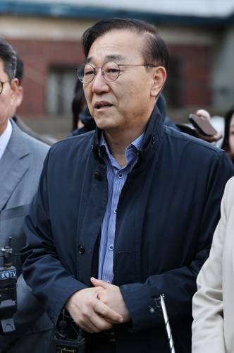 질문에 답하는 김윤덕 장관 [연합뉴스 제공]