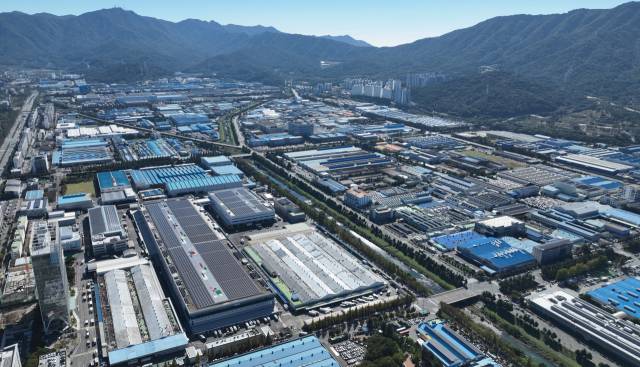 창원국가산업단지 전경. 국내 대표 기계·전기 산업 집적지로 꼽힌다. /김승권 기자/