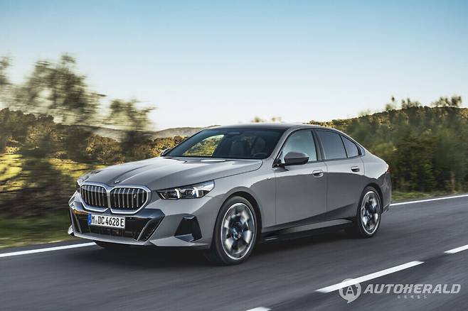 BMW i5 (출처: 오토헤럴드 DB)