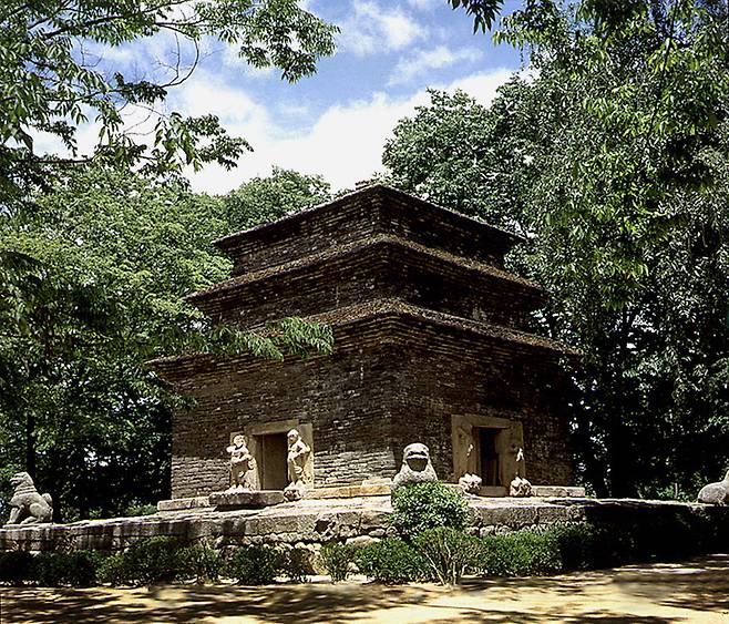 Stone Brick Pagoda of Bunhwangsa in Gyeongju, North Gyeongsang Province (KHS)