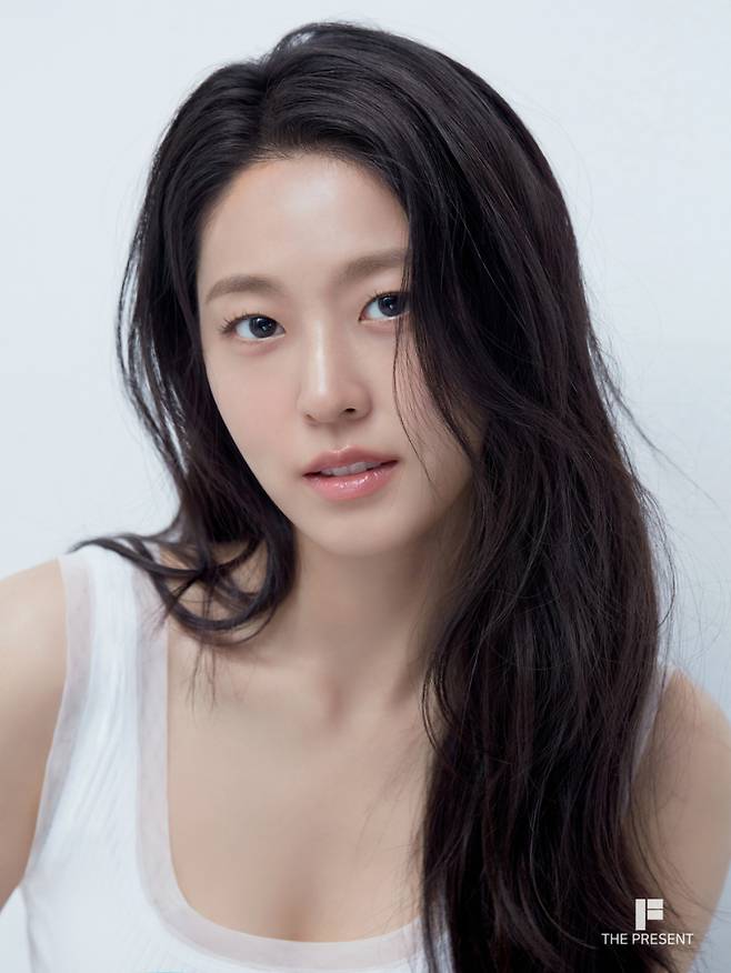 김설현. 더프레젠트컴퍼니 제공