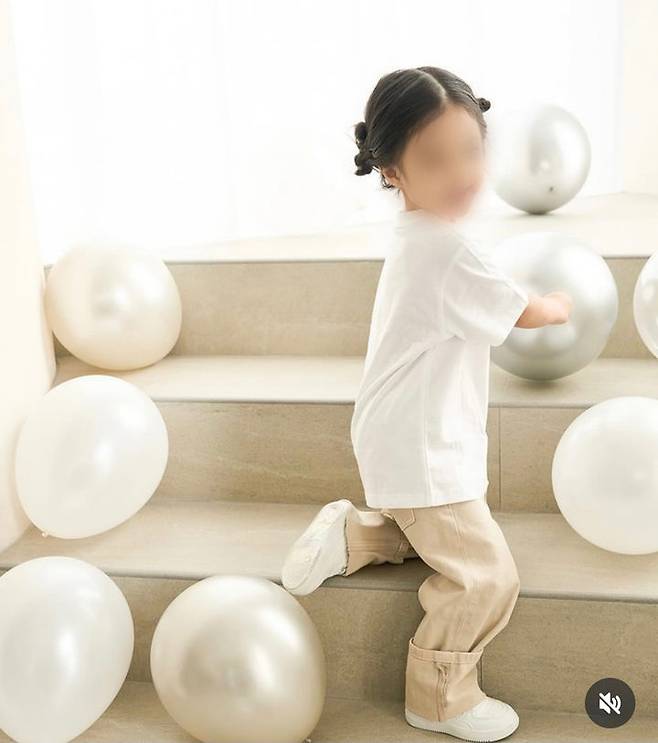 [서울=뉴시스] 배우 신현준이 딸의 사진을 공개했다. (사진=신현준 인스타그램 캡처) 2025.10.29. photo@newsis.com *재판매 및 DB 금지