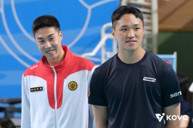 상무 소속의 김명관과 임동혁. 한국배구연맹 제공