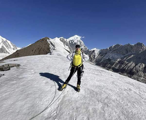 소니야 바바르가 스판틱 정상에 올랐다면서 함께 제시한 사진. 사진 소니야 바바르.