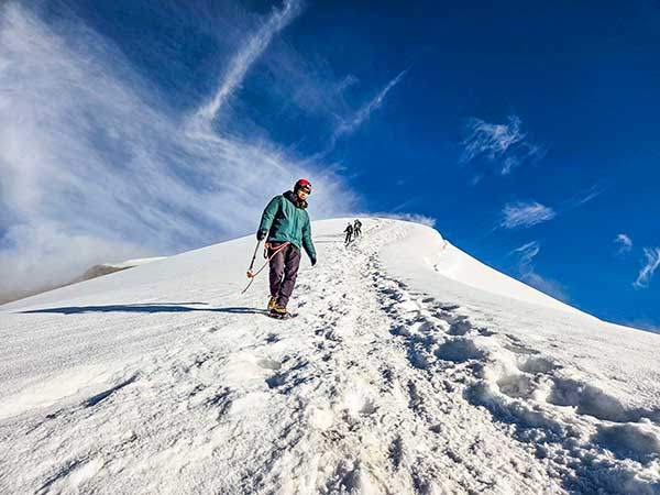 노차마 피크 등정 후 하산.