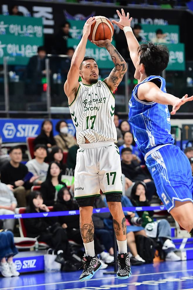 DB의 이선 알바노 [KBL 제공. 재판매 및 DB 금지]