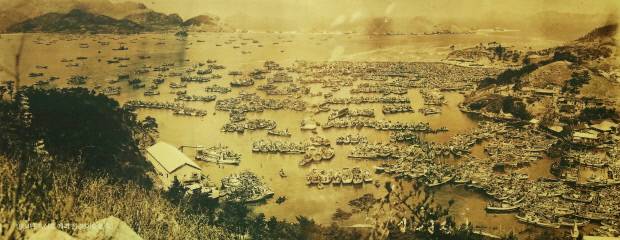 1964년 흑산도 예리에서 열린 유랑 해상시장 ‘파시’. <신안군 제공>