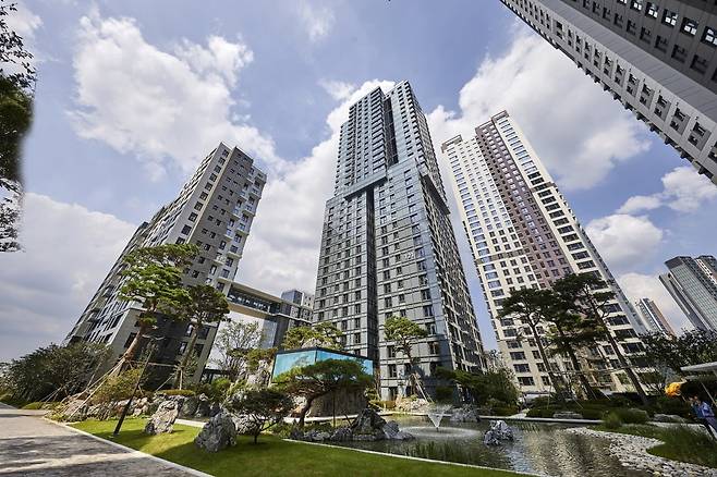 서울 서초구 반포동 '래미안 원베일리' 전경. 사진=한경DB