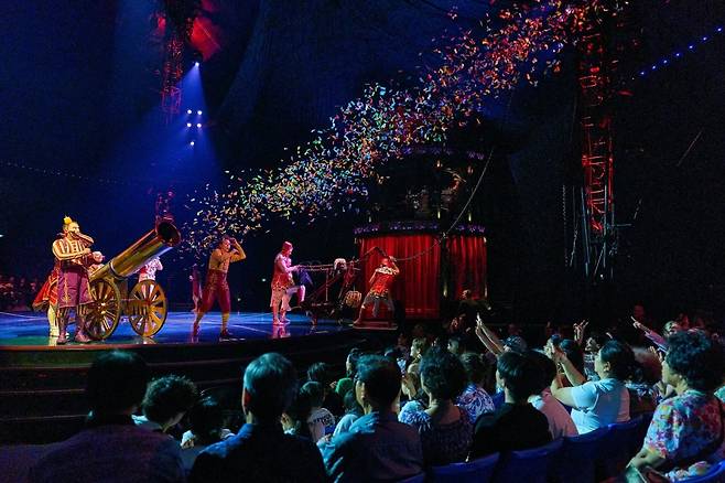 태양의 서커스 '쿠자'의 한 장면. 제공=마스트 인터내셔널.