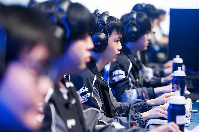 TES 선수단. 라이엇 게임즈 제공