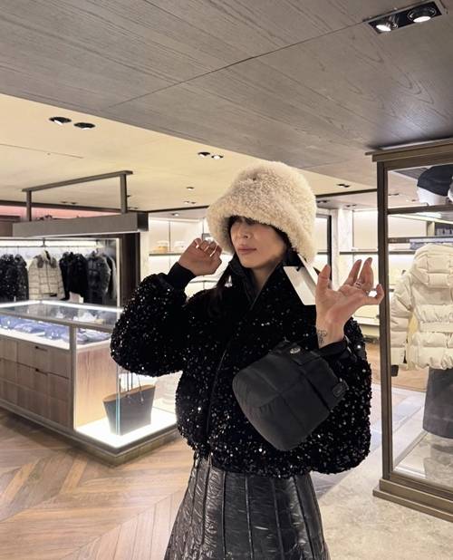 배우 고소영이 여전히 ‘클래스가 다른 미모’로 감탄을 자아냈다. 사진=SNS