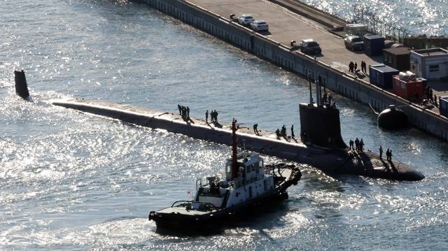 미국 해군 핵추진잠수함 ‘미주리함’(SSN-780·7800t급)이 지난 2023년 12월17일 오전 부산 남구 해군작전사령부 부산기지에 입항하고 있다. 연합뉴스