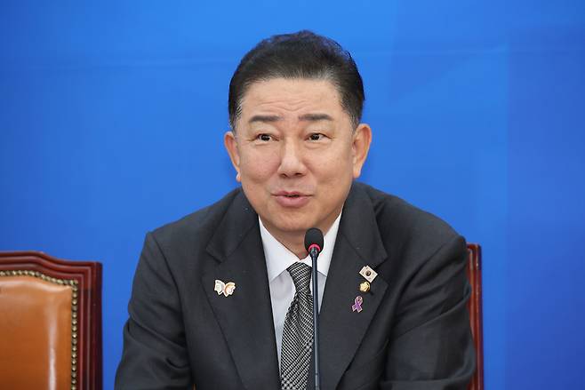 김병기 더불어민주당 원내대표가 30일 국회에서 열린 국정감사 대책회의에서 발언하고 있다. [연합]