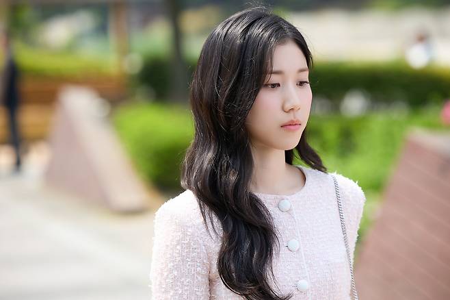 tvN 드라마 ‘신사장 프로젝트’에서 이시온 역을 연기한 배우 이레 출연장면. 사진 tvN