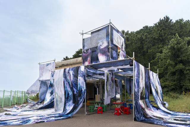 비론 에롤 베르트 ‘안개 클럽’(2025). 부산비엔날레조직위원회 제공