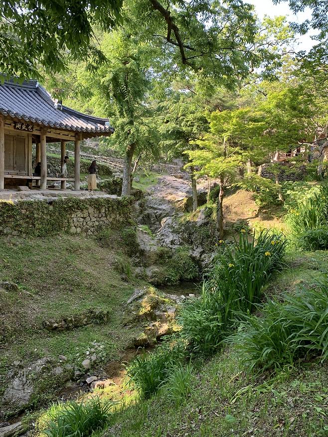 담양 소쇄원의 가장 낮은 곳에서 바라본 풍경. 신지선 제공