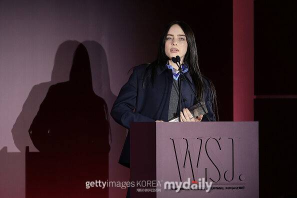 빌리 아일리시가 사회적 메시지를 전했다. / 게티이미지코리아