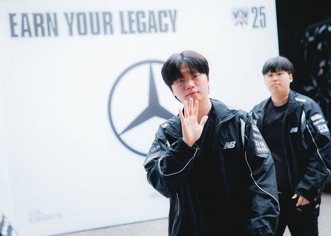 라이엇게임즈 플리커.