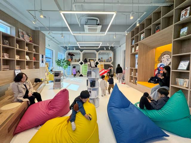 ▲ 동해시 ‘수.상.한. 문화축제’가 1일 동호 책방마을과 발한지구 현장지원센터 공영주차장 일원에서 성황리에 열렸다.