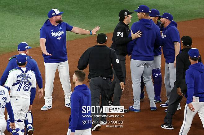 ▲ LA 다저스-토론토 블루제이스 월드시리즈 7차전 벤치 클리어링