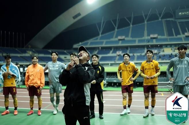 마철준 수석코치. 사진=한국프로축구연맹