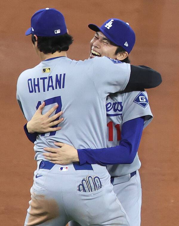 ▲ 월드시리즈 우승을 이끈 LA다저스 투수 야마모토 요시노부 ⓒ연합뉴스/AP/EPA