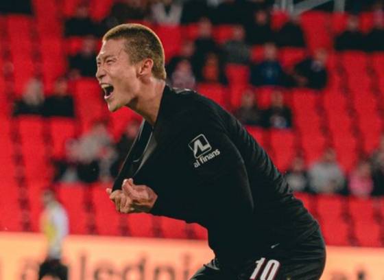 골을 넣고 포효하는 조규성. /사진=미트윌란 공식 SNS 갈무리