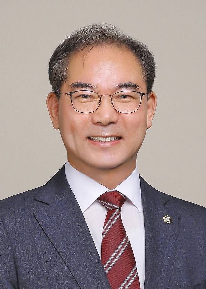 조병길 부산 사상구청장 당선인 (부산=연합뉴스) 제8회 전국동시지방선거에서 당선된 국민의힘 소속 조병길 부산 사상구청장 당선인. 2022.6.2 [조병길 당선인 제공. 재판매 및 DB 금지] photo@yna.co.kr