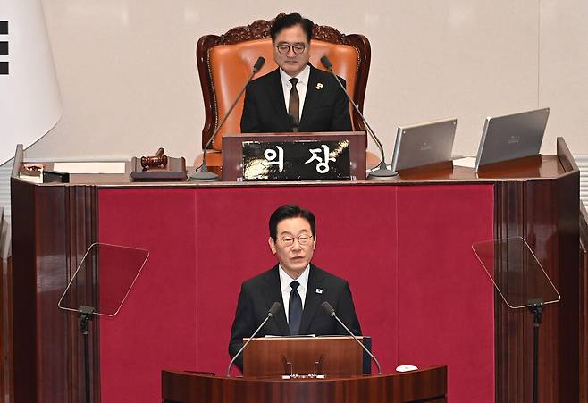 ▲ 이재명 대통령이 4일 서울 여의도 국회 본회의장에서 내년도 정부 예산안에 대한 시정연설을 하고 있다. /연합뉴스