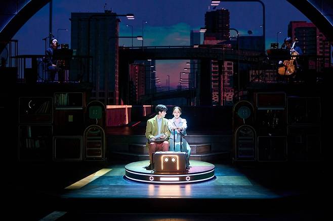 뮤지컬 '어쩌면 해피엔딩'의 한 장면. 올리버 역 전성우와 클레어 역 박진주./사진=NHN링크