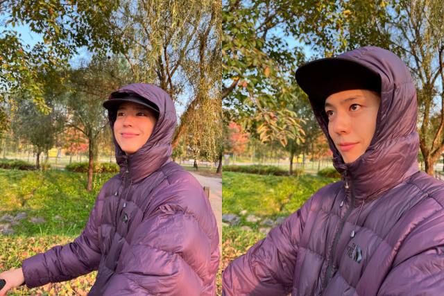 박보검이 보라색 패딩을 입고 가을을 만끽하는 일상을 공개했다. / 박보검 인스타그램