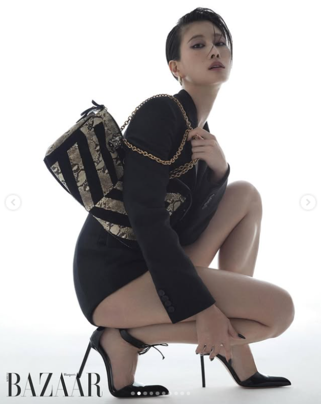 모델 겸 방송인 이현이 데뷔 20주년 기념 화보./하퍼스바자 코리아, 이현이 소셜미디어