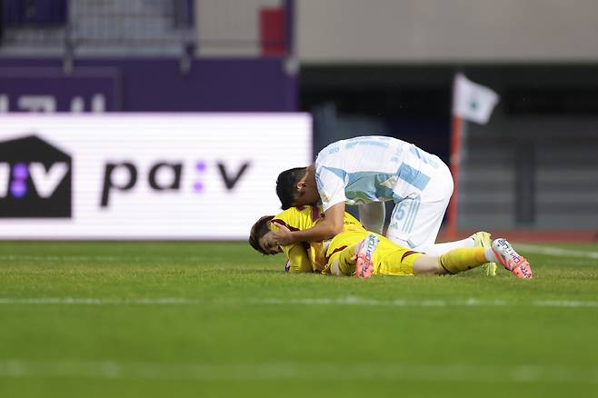 안양종합운동장/ K리그1/ 파이널B/ FC안양 vs 울산HDFC/ 울산 조현우, 정승현/ 페널티킥 선방/ 기쁨/ 사진 곽동혁