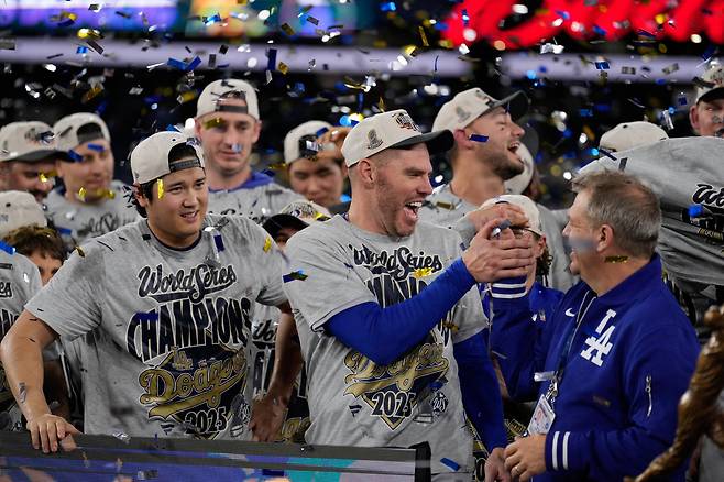 2년 연속 월드시리즈 우승을 차지한 LA 다저스. AP연합뉴스