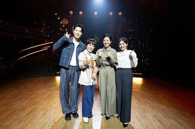 5일 MBN '언포게터블 듀엣' 제작발표회가 온라인으로 진행됐다. 이날 행사에는 김진 PD와 장윤정 조혜련 손태진 오마이걸 효정이 참석했다. MBN 제공