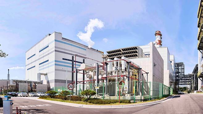 ‘SK AI 데이터센터 울산’ 설립지 인근에 위치한 SK멀티유틸리티(SKMU) LNG 열병합 발전소 전경. /SK텔레콤