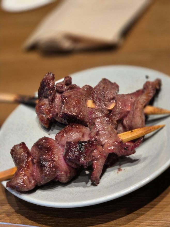 문래동의 보물이라고도 불리는 사카바 토리냥. 네이버 지도 토리냥 업체 등록 사진