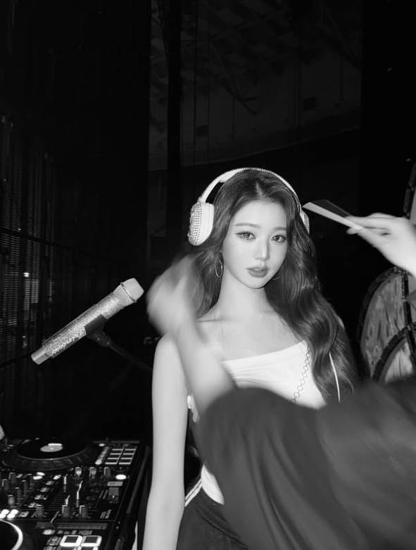 장원영 소셜 미디어