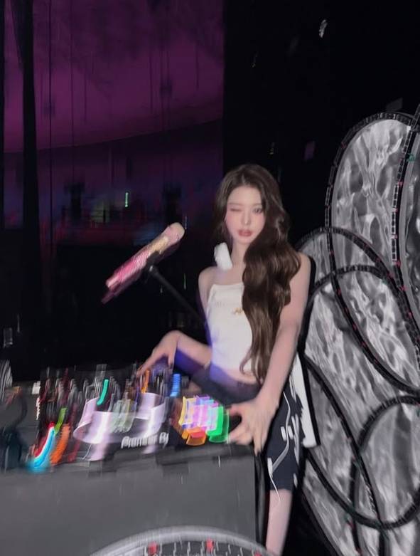 장원영 소셜 미디어