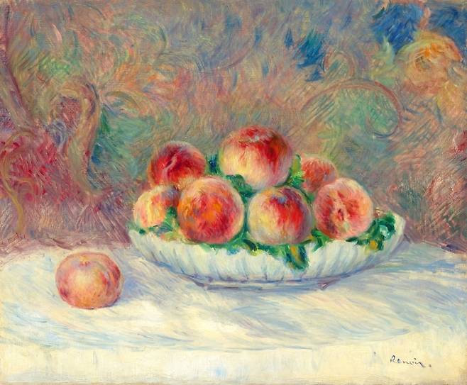 인상파 화가 피에르 오귀스트 르누아르가 그린 ‘복숭아’. 복숭아는 르누아르가 정물화를 그릴 때 자주 영감을 받은 소재였다.  예술의전당 제공