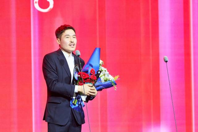 제34회 부일영화상에 이어 한국영화평론가협회가 주관하는 제45회 한국영화평론가협회상(영평상)에서 장병기 감독이