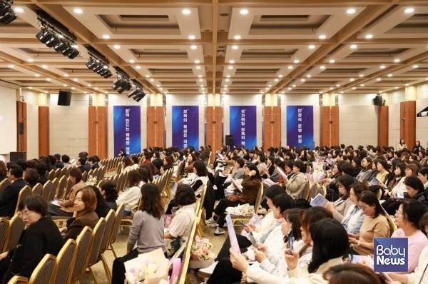 전국국공립 보육인대회는 공교육·보육의 전문성과 공공성을 강화하고, 영유아의 행복한 성장을 위한 국가적 책임을 함께 모색하는 뜻깊은 자리로 평가받고 있다. ⓒ전국국공립어린이집연합회