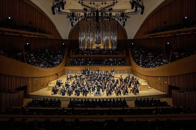 6일 서울 롯데콘서트홀에서 열린 공연 <클라우스 메켈레 & 로열 콘세르트헤바우 오케스트라>. / 사진출처. ⓒ 구본숙