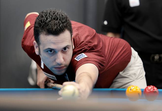 다비드 사파타 등 외국인 강호들이 PBA 7차 투어 128강에서 대거 탈락했다. 사진은 우리금융캐피탈에서 활약 중인 사파타. /사진=프로당구협회(PBA) 제공