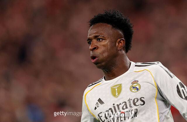 비니시우스 주니오르/텔레문도