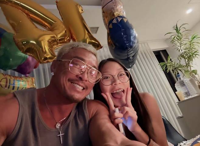 [서울=뉴시스] 추성훈(왼쪽), 추사랑. (사진=추성훈 인스타그램 캡처) 2025.11.07. photo@newsis.com *재판매 및 DB 금지