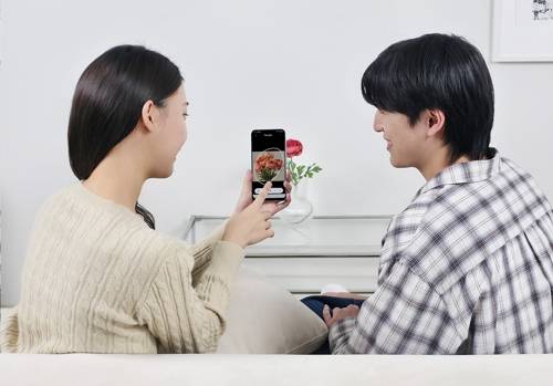 삼성전자 '갤럭시 A17 LTE' 삼성전자가 필수 성능을 강화하고 AI 기능도 탑재한 실속형 스마트폰 '갤럭시 A17 LTE(Galaxy A17 LTE)'를 7일 국내 출시한다고 밝혔다. [삼성전자 제공]