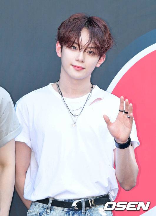 [OSEN=조은정 기자]5일 오후 서울 잠실실내체육관에서 '펩시 썸머 페스타 2023' 포토월 행사가 열렸다.베리베리 강민이 포즈를 취하고 있다. 2023.08.05 /cej@osen.co.kr