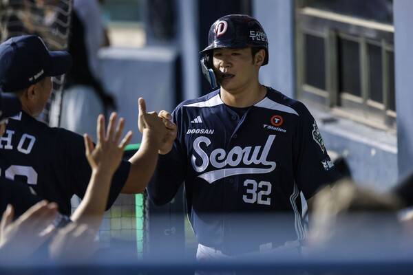 베테랑 거포 김재환은 FA 신청을 하지 않았다.(사진=두산)